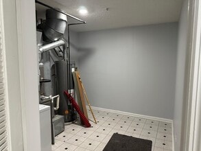 108 Prestwick Way in Edison, NJ - Building Photo - Building Photo