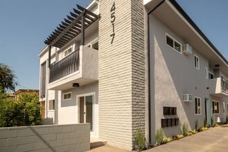 4511-4517 Prospect Ave in Los Angeles, CA - Building Photo - Building Photo