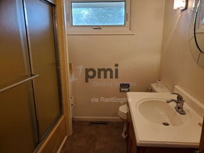 3314 N Taylor Ave in Decatur, IL - Building Photo - Building Photo