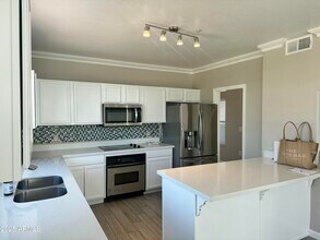 1081 W 1st St in Tempe, AZ - Building Photo - Building Photo
