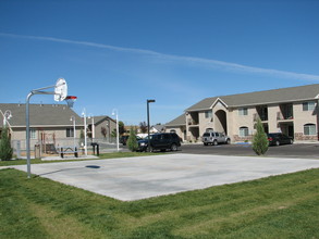 Timberlake Village Apartments in Twin Falls, ID - Building Photo - Building Photo