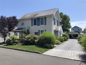 14 Cook St in Monmouth Beach, NJ - Building Photo - Building Photo