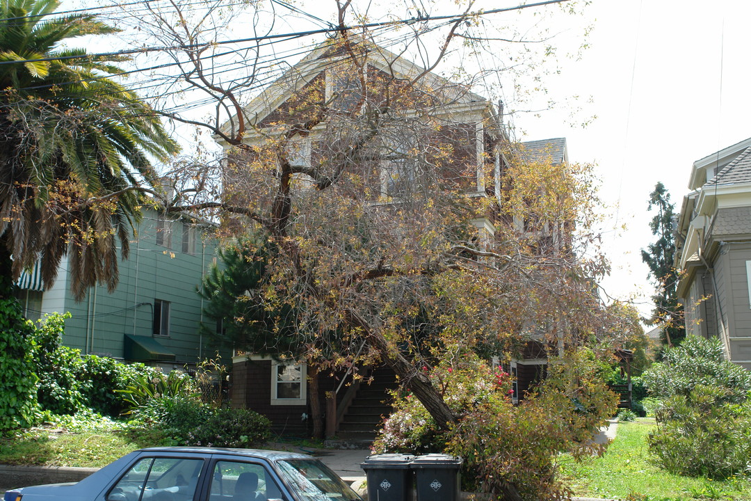 1920 Haste St in Berkeley, CA - Building Photo