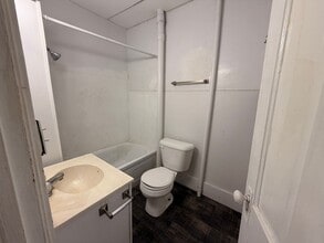 1239 6th Ave N in Fort Dodge, IA - Building Photo - Building Photo