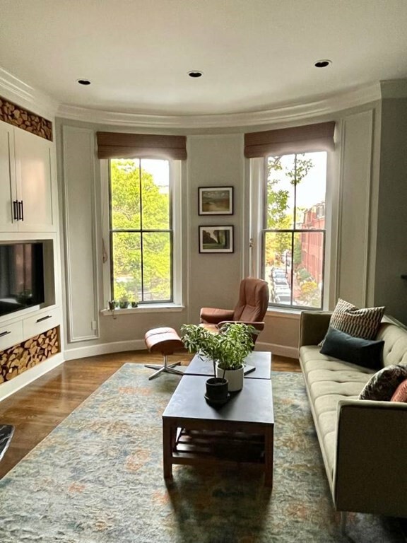 68 Waltham St, Unit 1 in Boston, MA - Building Photo - Building Photo