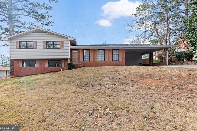 property at 3727 Calmer Cir
