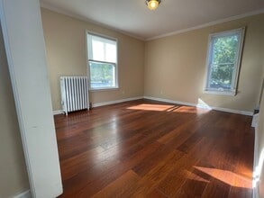 31380 Lahser Rd in Beverly Hills, MI - Building Photo - Building Photo