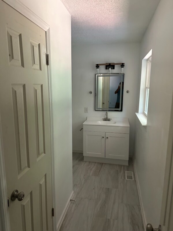 3832 Hubbard Rd in Charlotte, NC - Building Photo - Building Photo