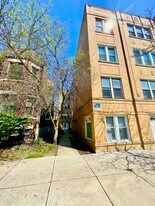 3915 N Southport Ave in Chicago, IL - Building Photo