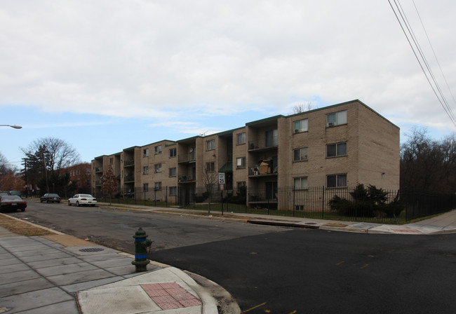 The King's Crossing II in Washington, DC - Building Photo - Building Photo