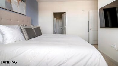 11900 Marquina Blvd, Unit 837 in Ft. Myers, FL - Foto de edificio - Building Photo