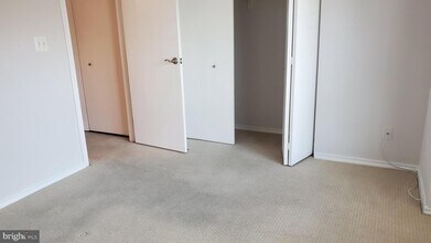 9902 Boysenberry Way in Montgomery Village, MD - Building Photo - Building Photo