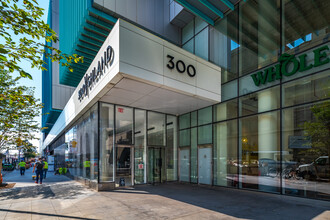 300 Ashland Place in Brooklyn, NY - Building Photo - Building Photo