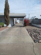 107 E Pacific Ave in Henderson, NV - Building Photo - Building Photo