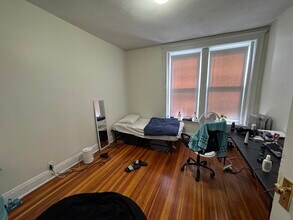 7 Mount Hood Rd, Unit 1 in Boston, MA - Building Photo - Building Photo