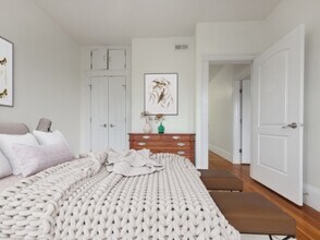225 E Eagle St, Unit 2 in Boston, MA - Building Photo - Building Photo