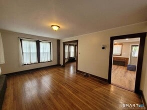 44 S Elm St in Wallingford, CT - Building Photo - Building Photo