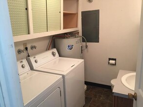 320 SW Shirley St in Pullman, WA - Building Photo - Building Photo