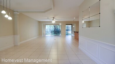 8218 Vía Verona in Orlando, FL - Building Photo - Building Photo