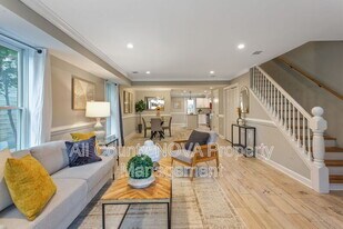 2217 14th St SE in Washington, DC - Building Photo