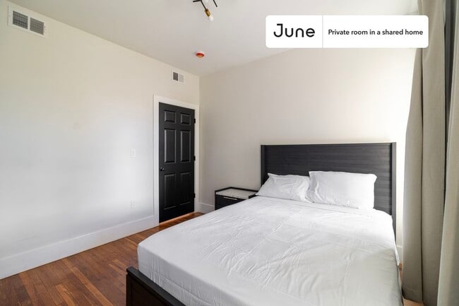 Room in Shared 5 bed/2 bath home in Boston, MA - Building Photo - Building Photo