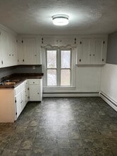 2 North St, Unit #2 in Fairfield, ME - Building Photo - Building Photo