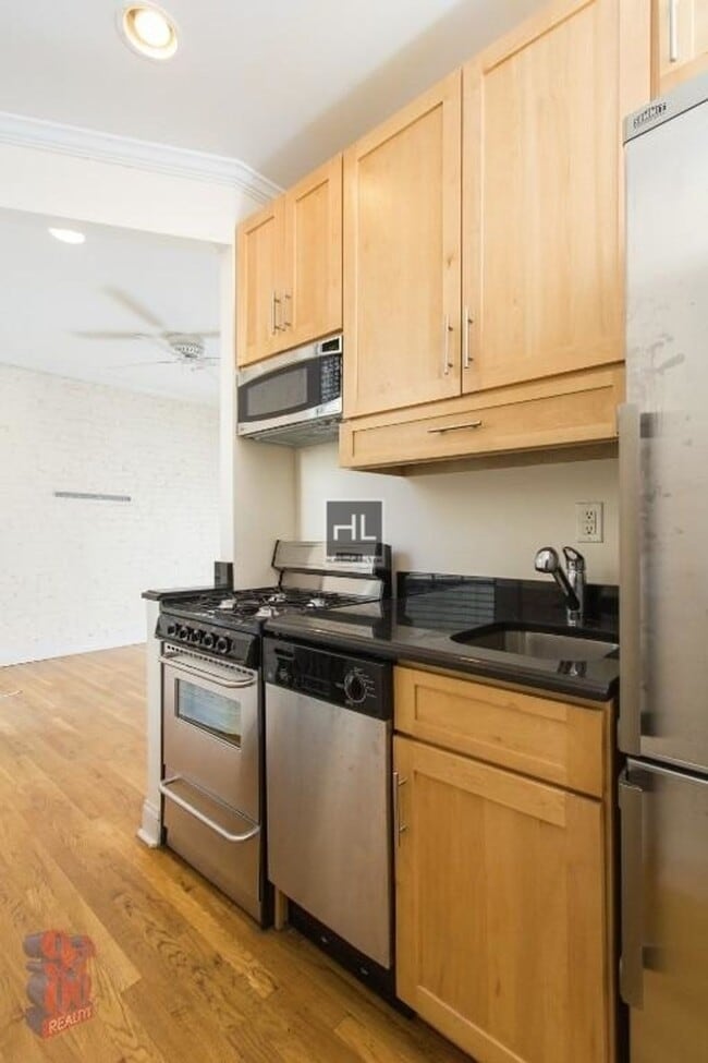 East 13th Street in New York, NY - Building Photo - Building Photo