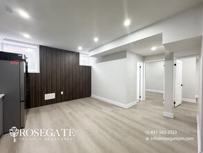 1365 Ripplewood Ave in Oakville, ON - Building Photo - Building Photo