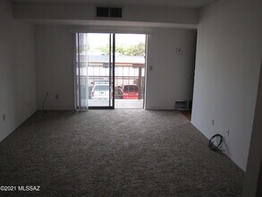 6625 E Golf Links Rd in Tucson, AZ - Building Photo - Building Photo