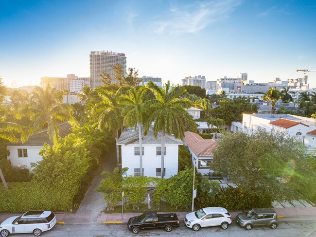 1536 Michigan Ave in Miami Beach, FL - Building Photo - Building Photo