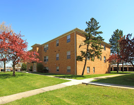 6997-7027 State Rd Apartments