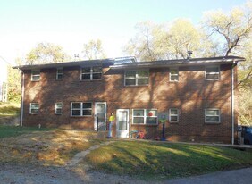 1417 St Clair Ave in Collinsville, IL - Building Photo