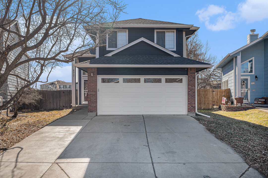 8917 Cloverleaf Cir in Parker, CO - Building Photo