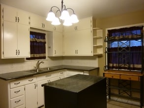 719 E 35th Ave in Spokane, WA - Building Photo - Building Photo