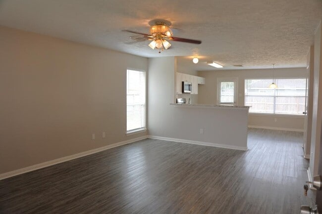 16210 Rosenridge Dr in Houston, TX - Building Photo - Building Photo