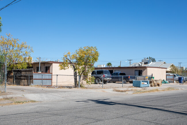 115-119 E 33rd St in Tucson, AZ - Foto de edificio - Building Photo