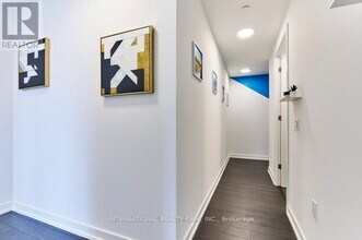 39-4039 Roehampton Ave in Toronto, ON - Building Photo - Building Photo