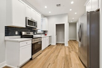 1808 Lowerline St in New Orleans, LA - Building Photo - Building Photo