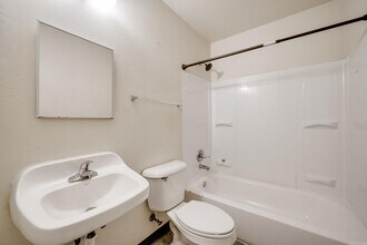 300 W Harding St in Morrilton, AR - Building Photo - Building Photo