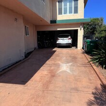 303 S Freeman St in Oceanside, CA - Building Photo - Building Photo