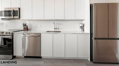 2005 11th St NW, Unit 503 in Washington, DC - Building Photo - Building Photo