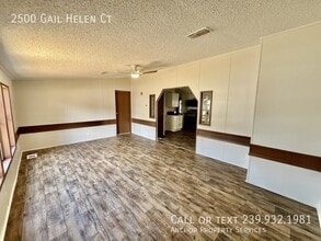 2500 Gail Helen Ct in North Fort Myers, FL - Building Photo - Building Photo