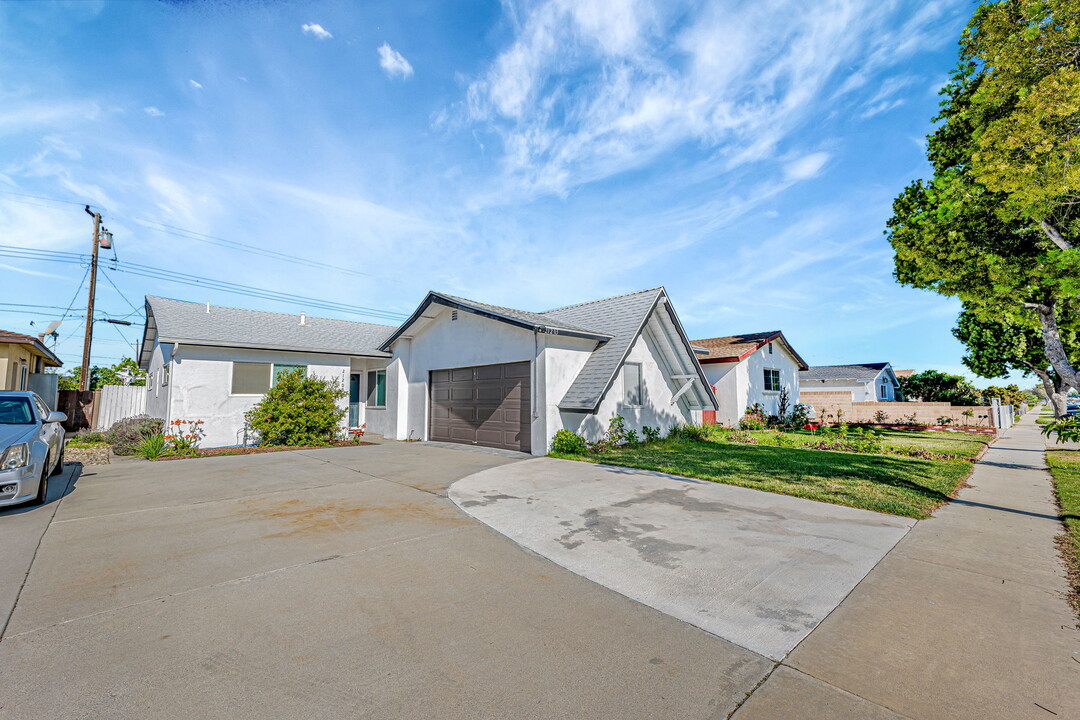 21203 Doble Ave in Torrance, CA - Building Photo