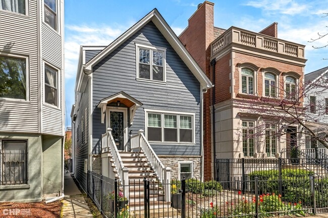 property at 1340 W School St