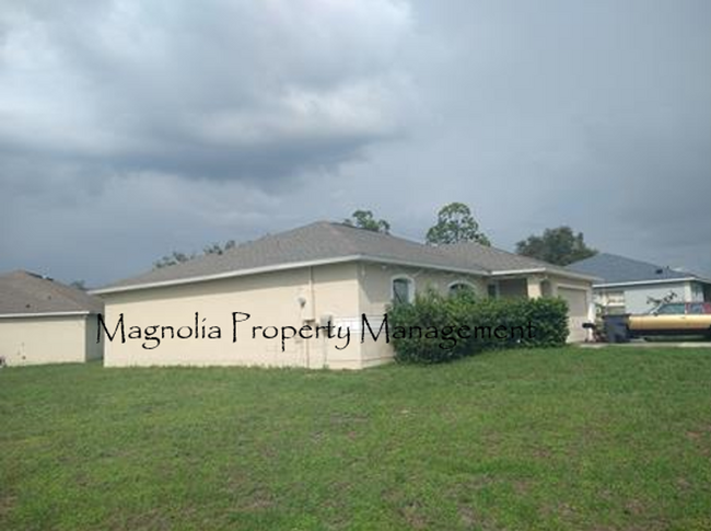 530 Lakeview Dr in Kissimmee, FL - Building Photo - Building Photo