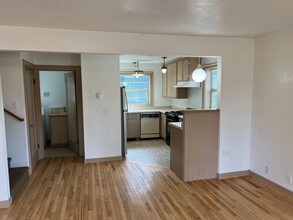214 N Jefferson St in Eugene, OR - Building Photo - Building Photo
