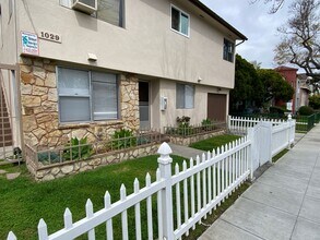 1019 in Long Beach, CA - Foto de edificio - Building Photo