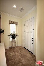 991 Deerhill Rd in Oak Park, CA - Building Photo - Building Photo