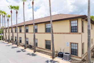 Palms at Marine in Spring Hill, FL - Building Photo - Primary Photo