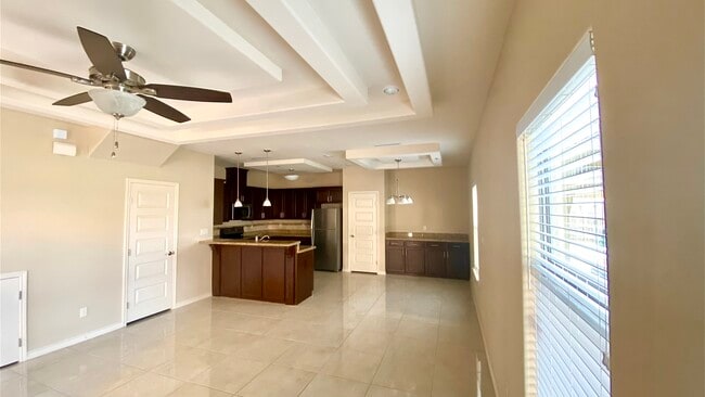 1213 E Camellia Ave, Unit C